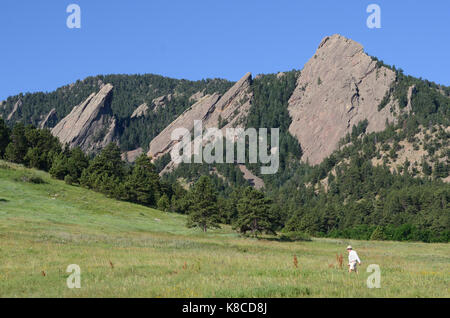 Boulder's iconoc Bergblick. Die Flatirons und Green Mountain Stockfoto