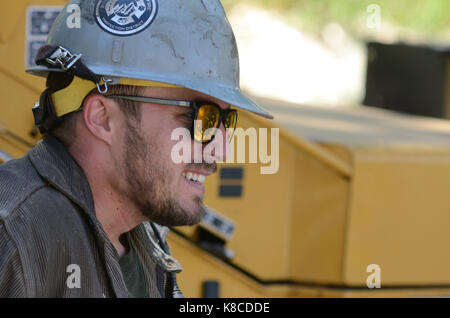 Die Boulder Mountain Fire Protection District, eine freiwillige Feuerwehr, hat Full-time Brand mitigation Experten, die auch als Feuerwehrmänner trainted. Stockfoto