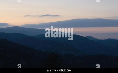 Layered Bergketten, Colorado Rocky Mountains Ausläufern Stockfoto