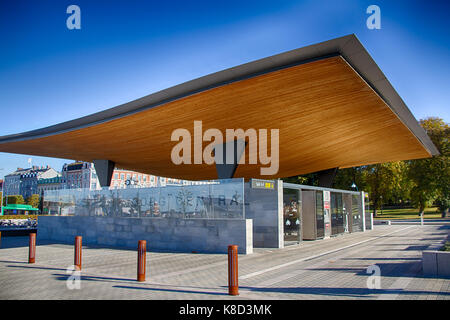 Eingang zum Bahnhof in Helsingborg, Schweden. Stockfoto