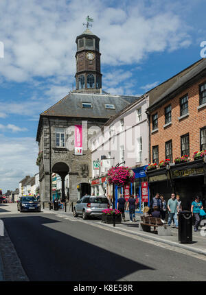 Irland, Kilkenny, High Street mit Rathaus The Tholsel, Irland, High Street mit Rathaus The Tholsel Stockfoto