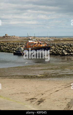 Grace Darling RNLI lifeboat Übung Einführung in Nevsehir, Northumberland, England Stockfoto