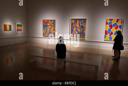 Royal Academy of Arts, London, UK. 19. September 2017. Der RA präsentiert eine Grenzsteinausstellung der Honorary Royal Academician, Jasper Johns, die erste umfassende Übersicht über die Arbeit des Künstlers in Großbritannien für 40 Jahre gehalten zu werden. Die Ausstellung läuft vom 23. September bis 10. Dezember 2017. Credit: Malcolm Park/Alamy Leben Nachrichten. Stockfoto