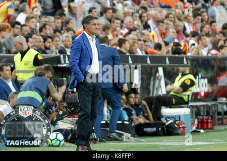 Valencia, Spanien. 19 Sep, 2017. Trainer Jose Miguel Gonzalez (Michel) von Málaga und Spanisch während der Santander Liga (Liga) im Stadium Mestalla zwischen Valencia CF und Malaga CF gespielt. September 19 2017. Quelle: AFP 7/Alamy leben Nachrichten Stockfoto