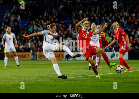 Birkenhead/Großbritannien. 19 Sep, 2017. Ellen White von England während der FIFA WM 2019 Qualifikation Gruppe 1 Spiel zwischen England und Russland Frauen Frauen in Prenton Park am 19. September 2017 in Birkenhead, England. (Foto von Daniel Chesterton/phcimages.com) Credit: PHC Images/Alamy leben Nachrichten Stockfoto