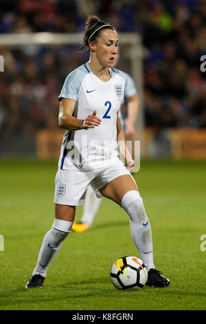 Lucy Bronze von England während der FIFA WM 2019 Qualifikation Gruppe 1 Spiel zwischen England und Russland Frauen Frauen in Prenton Park am 19. September 2017 in Birkenhead, England. (Foto von Daniel Chesterton/phcimages.com) Stockfoto