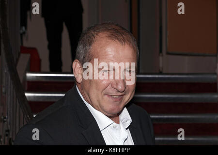 Paris, Frankreich. September 2017. Rolland Courbis besucht am 18. September 2017 die "Trophées du Bien-Etre", Mathurins Theater in Paris, Frankreich. Quelle: Bernard Menigault/Alamy Live News Stockfoto