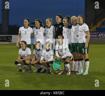 Lurgan, Nordirland, Irland. 19 Sep, 2017. 2019 die FIFA Frauen WM-Qualifikationsspiel (Gruppe 3). Nordirland gegen Republik Irland. Die Republik Irland an Kick-off. Quelle: David Hunter/Alamy leben Nachrichten Stockfoto