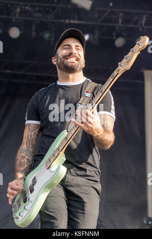 Chicago, Illinois, USA. 16 Sep, 2017. NICK GHANBARIAN von Bayside während Riot Fest Musik Festival bei Douglas Park in Chicago, Illinois Credit: Daniel DeSlover/ZUMA Draht/Alamy leben Nachrichten Stockfoto
