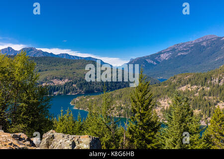 Ross Lake im North Cascades National Park im Nordwesten von Washington State Stockfoto