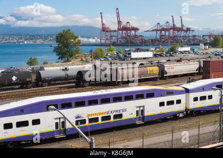 Vancouver, British Columbia, Kanada - 13 September 2017: West Coast Express Zug in der Nähe der Waterfront Station Stockfoto