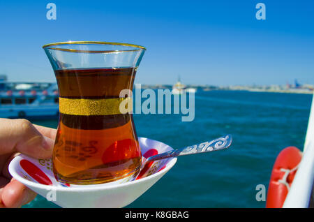 Teegenuss in Istanbul Stockfoto