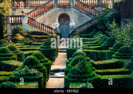 Desvalls Palast an Labyrinth Park in Barcelona, Spanien Stockfoto