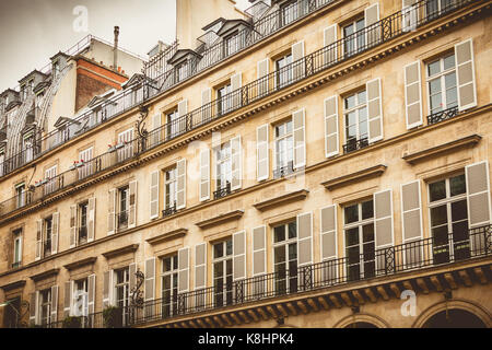 Haussmann Gebäude im Zentrum von Paris, Frankreich Stockfoto