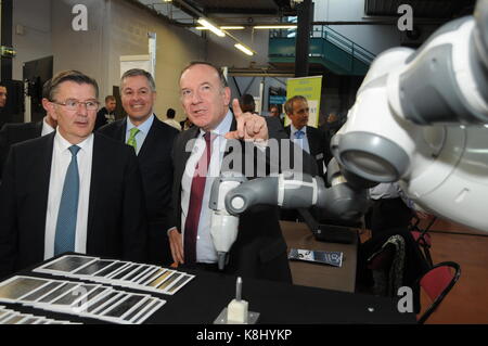 Pierre Gattaz, Präsident von MEDEF, Besuch zum professionellen Training Center in Lyon, Frankreich Stockfoto