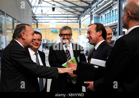 Pierre Gattaz, Präsident von MEDEF, Besuch zum professionellen Training Center in Lyon, Frankreich Stockfoto