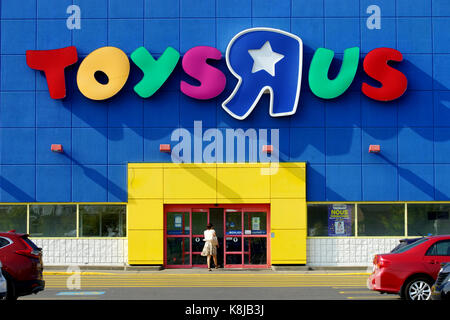 Laval, Kanada, 19. September 2017. Beschilderung von einem kanadischen Toys R Us store. Kredit Mario Beauregard/Alamy leben Nachrichten Stockfoto