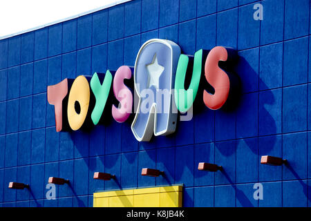 Laval, Kanada, 19. September 2017. Beschilderung von einem kanadischen Toys R Us store. Credit mario Beauregard/alamy leben Nachrichten Stockfoto