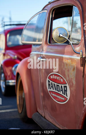 El Cajon, CA/USA, 14. September 2016: VW Mania am Cajon Klassische Kreuzfahrt Nacht bringt viele klassische Volkswagens mit ihren Besitzern Stockfoto
