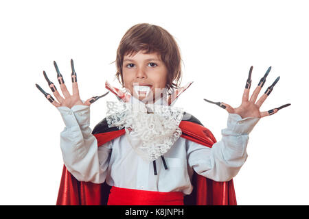 Junge in Scary Hallowe'en Kostüme isoliert auf Weiss. Dracula. Stockfoto