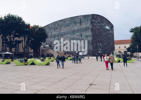 Wien, Österreich, Juli 2017: Mumok Museum - Museum für Moderne Kunst im Museumsquartier, Wien, Österreich. Stockfoto