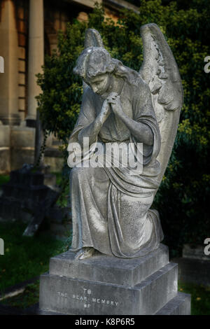 Statue von Engel im Friedhof. Stockfoto