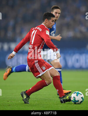 Gelsenkirchen, Deutschland. September 2017. James Rodriguez (FC Barcelona). GES/ Fussball/ 1. Bundesliga: Schalke 04 - FC Bayern München, 19.09.2017 Fußball: Bundesliga: Schalke 04 gegen FC Bayern München, Ort, 19. September 2017 Verwendung weltweit Quelle: dpa/Alamy Live News Stockfoto