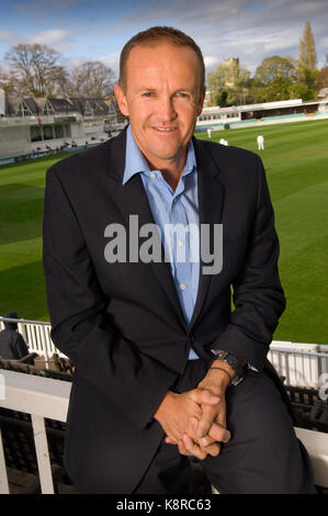 England cricket Trainer und ehemaligen simbabwischen cricketer, Andrew "Andy" Blume an Worcestershire ccc in Worcester. Stockfoto