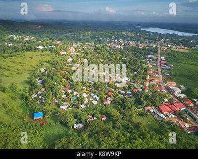 Häuser in Bluefields Stadt Nicaragua Antenne drone Ansicht Stockfoto