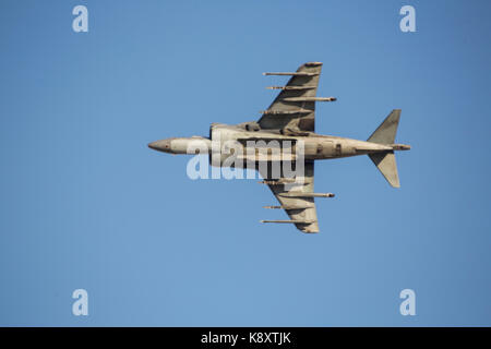 Us Marine Corps Piloten Marine Fighter Attack Squadron (Vmfa) 211 und Marine Attack Squadron 214 Verhalten Flug (VMA) Demonstrationen zugeordnet Stockfoto