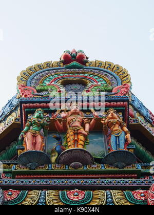 Die farbenfrohen hinduistischen Tempel in Bangkok, Thailand, hinduistische Kunst Stockfoto