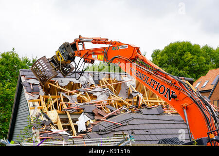 Tuesley Lane Godalming. 21. September 2017. Gehäuse Programm zur Entwicklung der Waverley Borough Council an Dynamik gewonnen. Abriss eines Teils der Krankenhaus Website am Milford in Surrey Weg für neue Sozialwohnungen in der godalming Bereich zu machen. Credit: James Jagger/Alamy leben Nachrichten Stockfoto