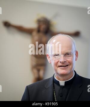 Berlin, Deutschland. 19 Sep, 2017. Militärische Bischof Franz-Josef Overbeck dargestellt in Berlin, Deutschland, 19. September 2017. Credit: Kay Nietfeld/dpa/Alamy leben Nachrichten Stockfoto