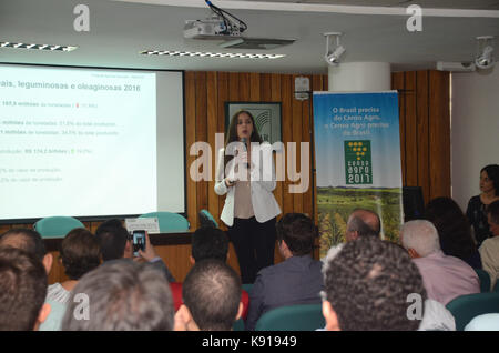 Salvador, Brasilien. 21 Sep, 2017. E) Für das 3. Quartal 2017 und Produktion Agricola Kommunale (PAM), bei FAEB (Verband der Landwirtschaft der Bundesstaat Bahia), in Salvador. Auf dem Foto der Lautsprecher Larissa Isaac (Supervisor der Forschung der Städtischen landwirtschaftlichen Produktion). Credit: Aristeu Chagas/FotoArena/Alamy leben Nachrichten Stockfoto