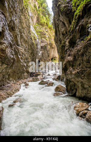 Fluss partnach in die Partnachklamm bei Garmisch Partenkirchen Deutschland Stockfoto