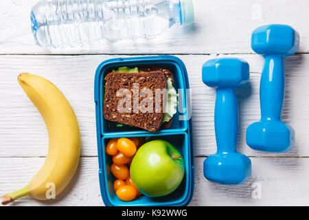 Foto von Apple, Sandwich, Tomate in Feld Stockfoto