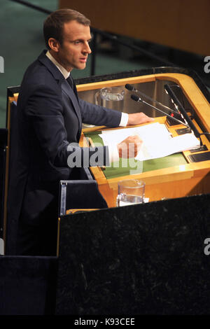 Emmanuel Macron spricht bei der 72. Generalversammlung im UN-Hauptquartier in New York City, New York, 19. September 2017. Stockfoto