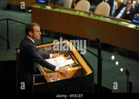 Emmanuel Macron spricht bei der 72. Generalversammlung im UN-Hauptquartier in New York City, New York, 19. September 2017. Stockfoto