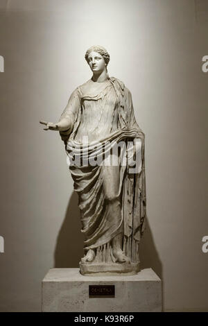 Rom. Italien. 2. Jahrhundert n. Chr. Statue von Demeter, Göttin der Ernte, dachte auf einer griechischen Original des späten 5. Jahrhundert v. Chr. basieren Stockfoto