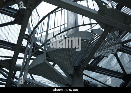 Metall moderne Wendeltreppe detail Stockfoto