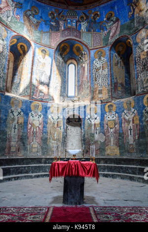 Innenansicht der Akhtala Kloster, ein aus dem 10. Jahrhundert befestigten Armenische Apostolische Kirche Kloster in der Stadt Akhtala, Armenien befindet. Stockfoto