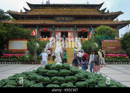 Tian Tan Buddha den Big Buddha und Po Lin Monastery Po Lin Kloster. © jayne Russell/alamy Stock Foto Stockfoto