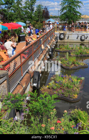 Schwimmende Gärten am Spruce Harbor Park, Penns Landing, Philadelphia, USA Stockfoto