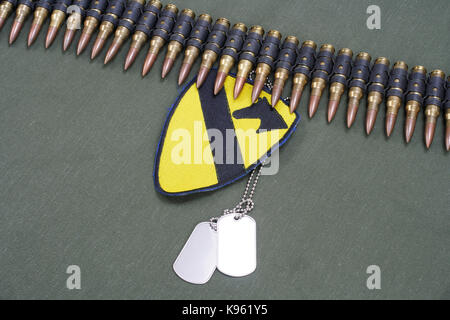 Kiew, Ukraine - 18. Mai 2015. US Army 1st Cavalry division Patch auf einheitlichen Hintergrund Stockfoto