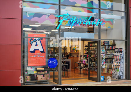 Schnitzeljagd Store in Rushden Seen UK Stockfoto