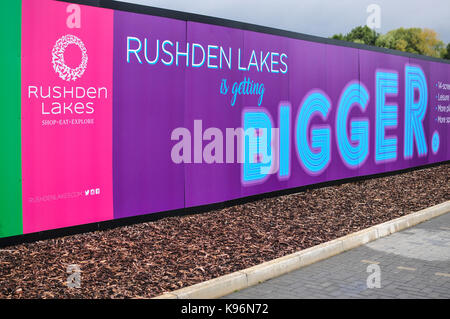 Rushden seen Retail Park Rushden England Großbritannien Stockfoto