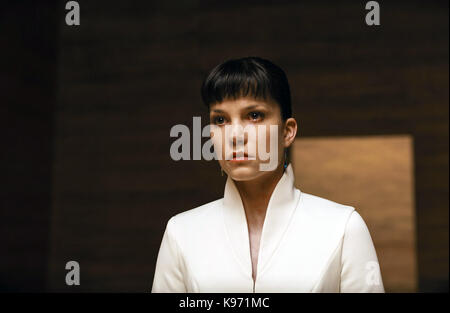 Blade Runner 2049 ist eine kommende amerikanische Science Fiction-Film unter der Regie von Denis Villeneuve und produziert von Ridley Scott, geschrieben von Hampton Fancher und Michael Green. Es ist die Fortsetzung von Blade Runner und Harrison Ford reprise seine Rolle als Rick Deckard sieht. Neben Ford wird es auch einem Ensemble wie Ryan Gosling, Robin Wright, Dave Bautista, Sylvia Hoeks, Ana de Armas, Carla Juri, David Dastmalchian, Barkhad Abdi, Lennie James und Jared Leto Stern.  Dieses Foto ist nur zu redaktionellen Zwecken und unterliegen dem Copyright von der Filmgesellschaft und/oder der Fotograf durch den Film oder pro zugewiesen Stockfoto