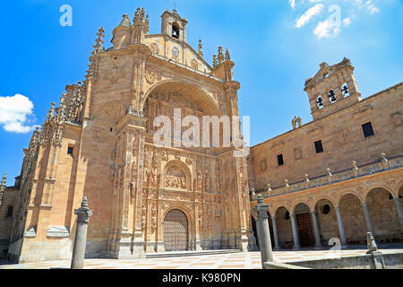 Kloster von Saint Stephen Fassade in Salamanca, Spanien Stockfoto