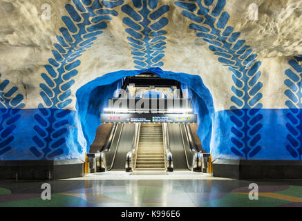 T-Centralen Station auf der Stockholmer U-Bahn, oder T-Bana, in Schweden. Der Stockholmer U-Bahn ist als die längste Art Museum in der Welt zu sein. Stockfoto