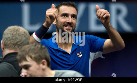 Prag, Tschechische Republik. 22 Sep, 2017. Kroatische Tennisspieler Marin CILIC (Team Europe) Gesten nach seinem Sieg im ersten Match, singles, in der ersten Ausgabe des Laver Cup Turnier in Prag, Tschechische Republik, am 22. September 2017. Quelle: Michal Kamaryt/CTK Photo/Alamy leben Nachrichten Stockfoto